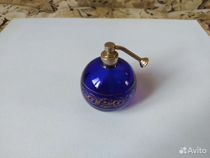 Флакон с распылителем