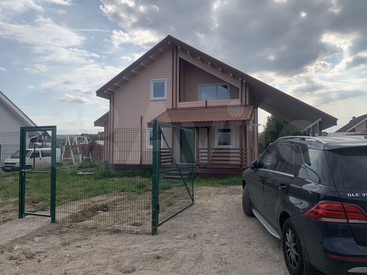 Дом 174 м² на участке 10 сот.