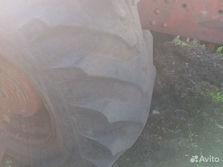 Покрышки т-150 бу