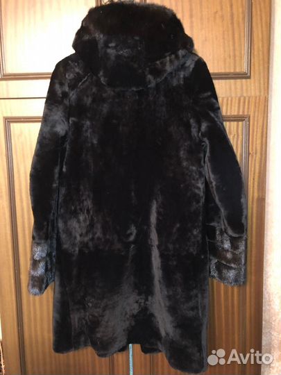 Шуба мутоновая с капюшоном 44 размер