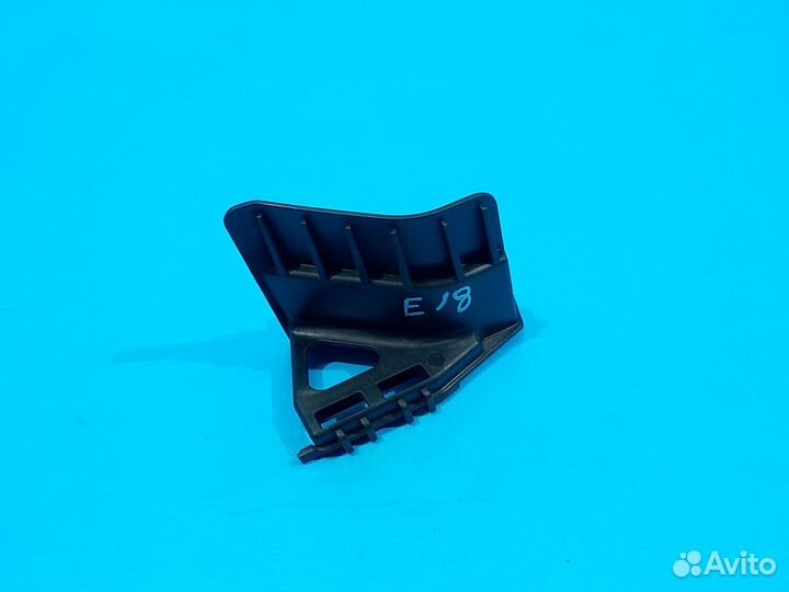 Накладка замка багажника mercedes-benz C-class (W2