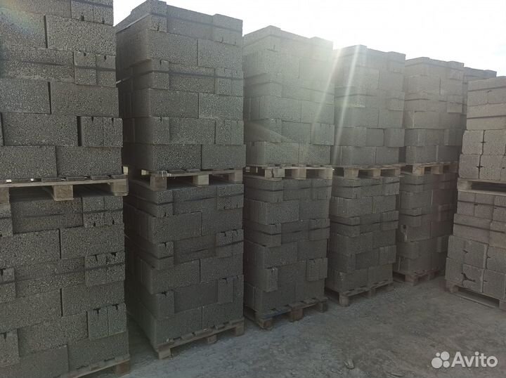 Блоки для строительства стеновые вибропрессованные