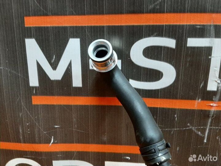 Патрубок расширительного бачка Mercedes-Benz