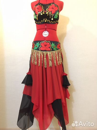 Костюм для восточных танцев черно-красный