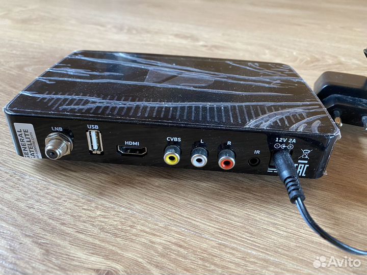 Ресивер триколор GS B211