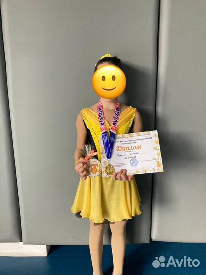 Платье фигурное катание 140