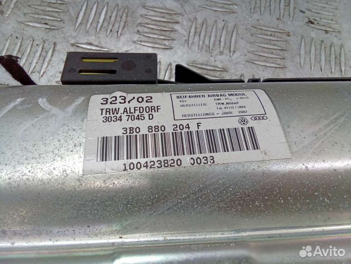 Подушка безопасности пассажира volkswagen passat b5 (1996 - 2005) 3b0880204f