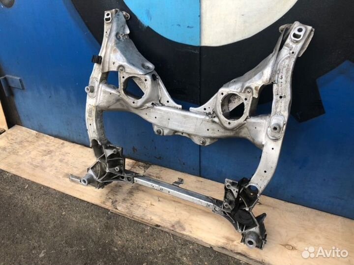 Подрамник передний / балка Bmw 7 F01 F02 F10 F07