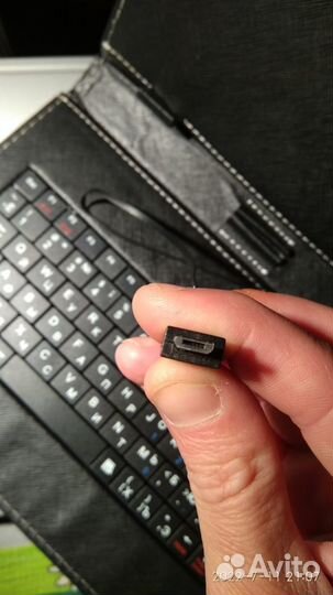 Внешняя (выносная) клавиатура планшета смартфона