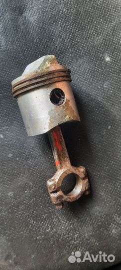 Шатун с поршнем Лодочный мотор Ветерок-12