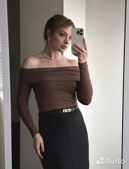 Лонгслив lime с открытыми плечами