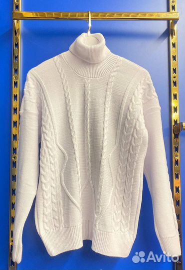 Свитер женский