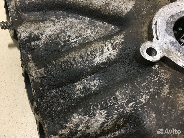 Коллектор впускной Passat B3 1988-1993