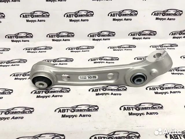 Рычаг bmw 31106861181
