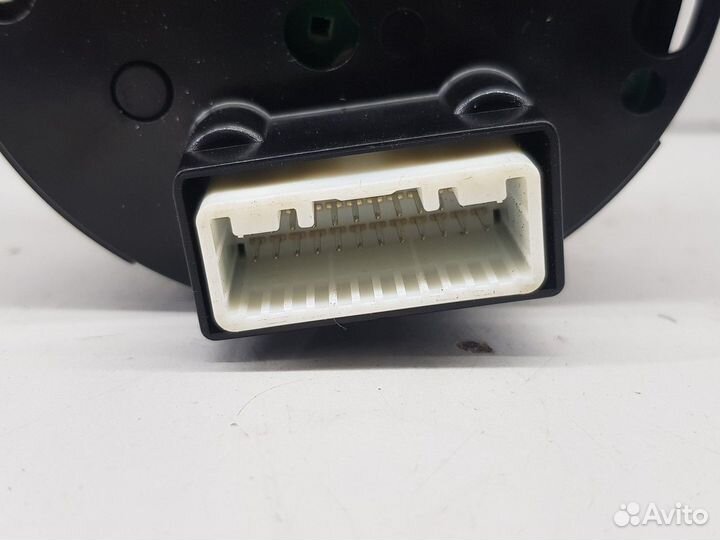 Шайба управления медиацентром (Infiniti QX56)