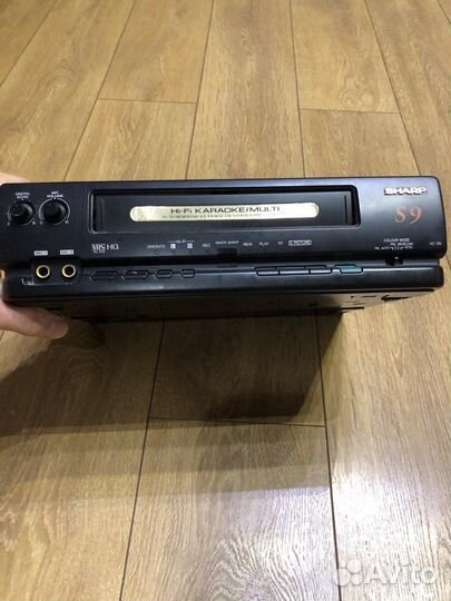 Видеомагнитофон Sharp S9