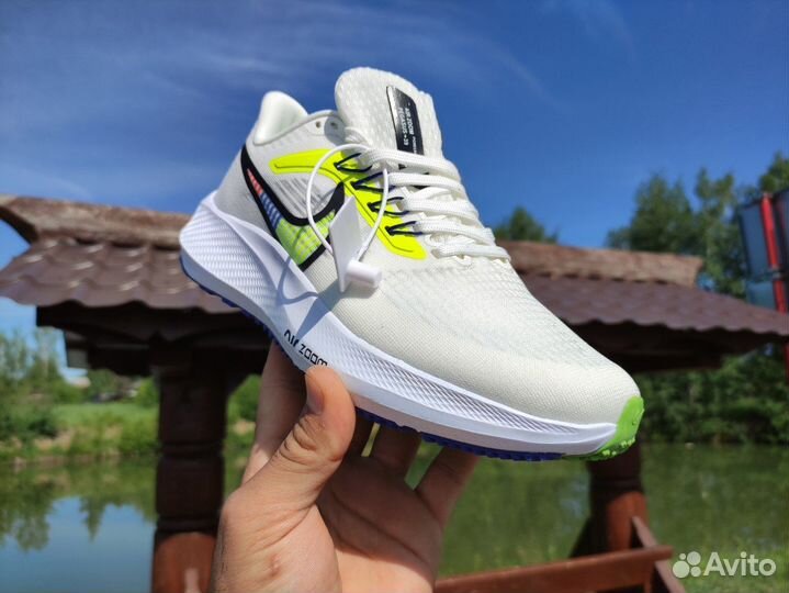 Беговые кроссовки Nike Air Zoom Pegasus 39 Lux