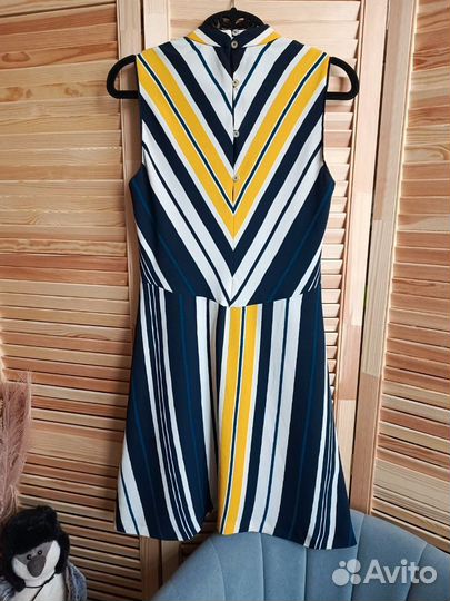 Платье Zara XS