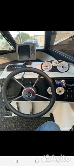 Катер Phoenix 530HT