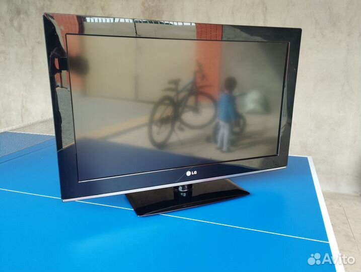 Телевизор LG 32 дюйма