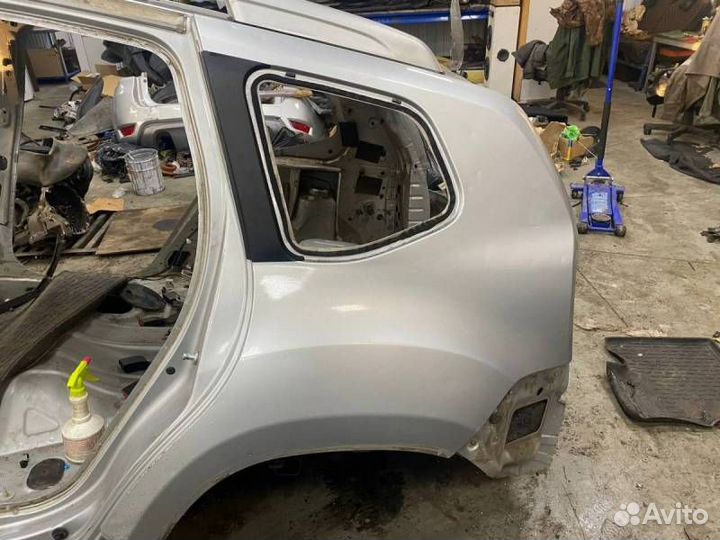 Б/У Крыло заднее левое 7742300Q1F nissan