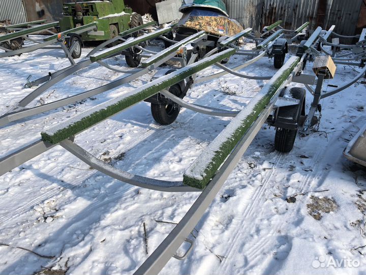 Под 6-7м.лодку прицеп