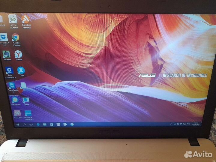 Ноутбук asus
