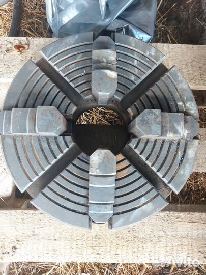 Токарный патрон 4х кулачковый