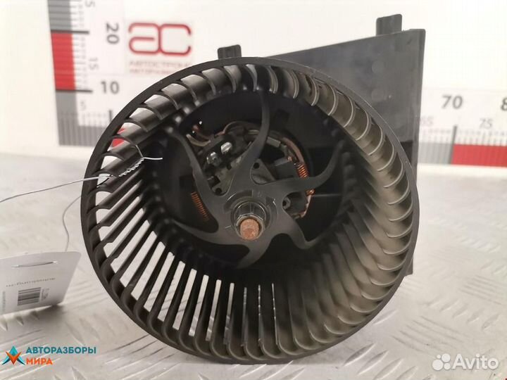 Моторчик печки Volkswagen Bora 2001 1J1819021C