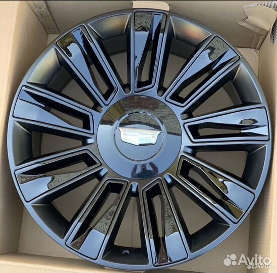 Диски R22 на Cadillac Escalde Кадиллак