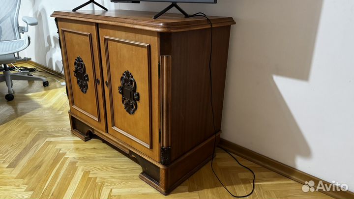 Тумба дуб Италия