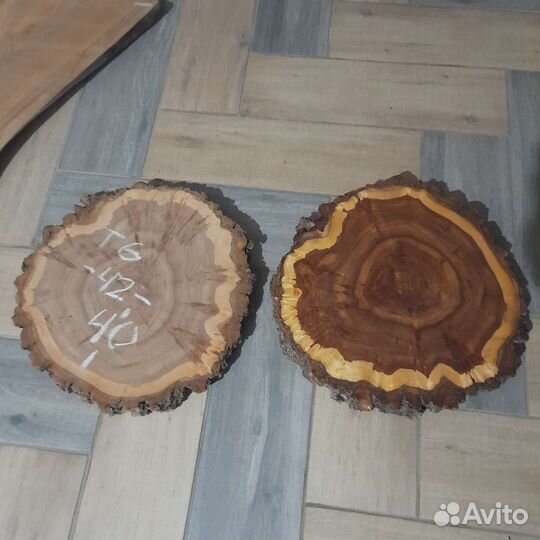 Спилы деревьев для декора