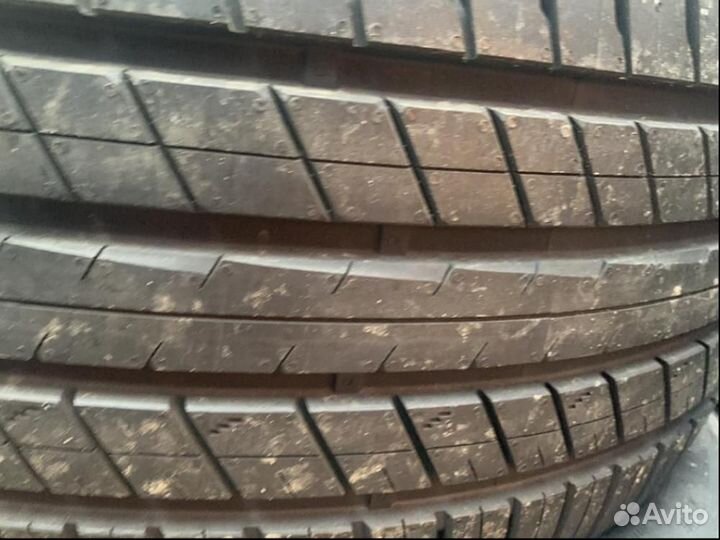 RoadX RXQuest SU01 285/40 R21 109Y