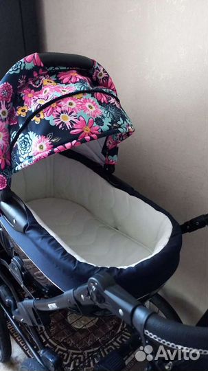Коляска 2 в 1 новая в пользовании 1 месяц