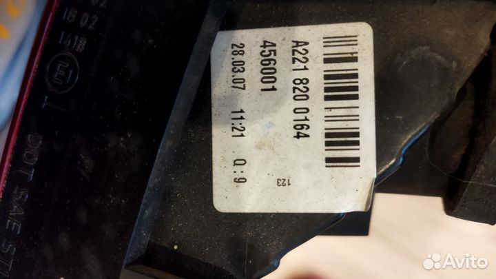 Задний фонарь на mercedes w221