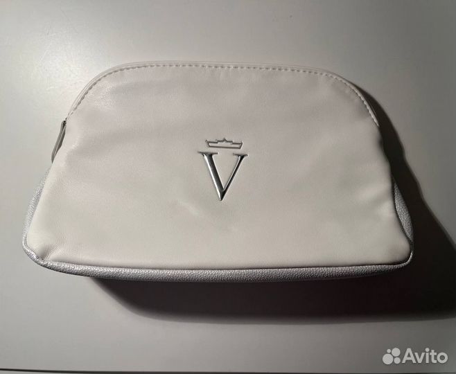 Косметичка Valmont