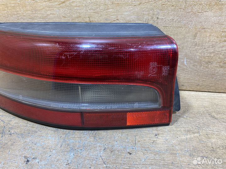 Фонарь левый Mazda 323 BG Арт. 111381