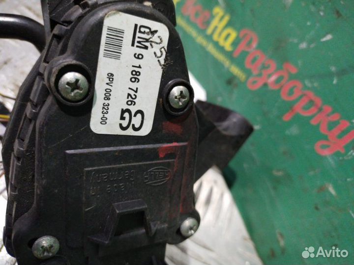 Педаль газа Opel Vectra C 73 Л.С. 1996