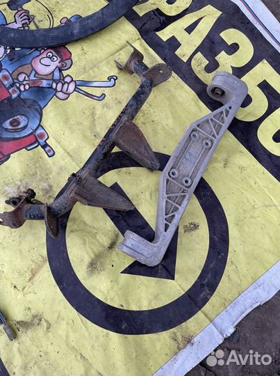 Кронштейн заднего редуктора Suzuki SX4