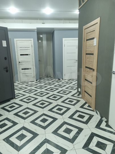 Торговая площадь 241м2 на Московском