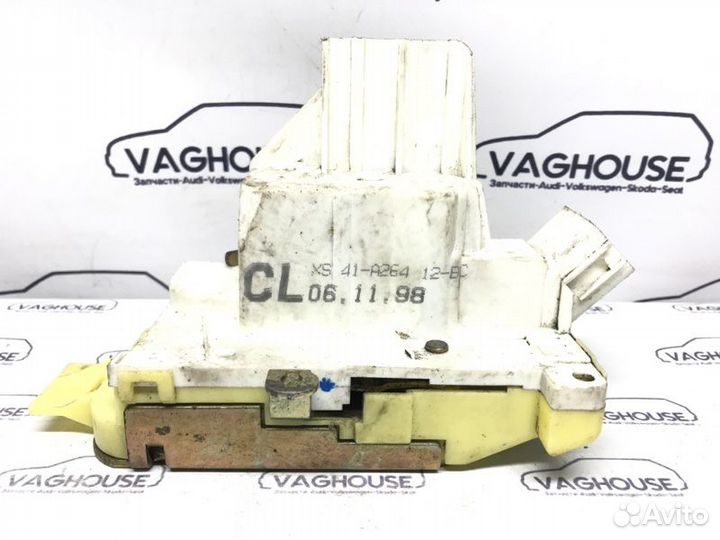 Замок двери задний правый Ford Focus MK 1 1999