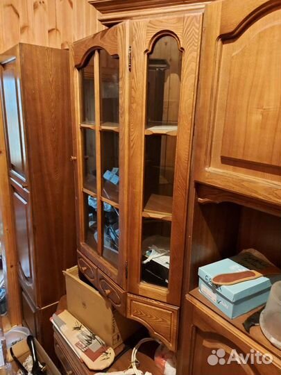 Стенка из массива ясеня