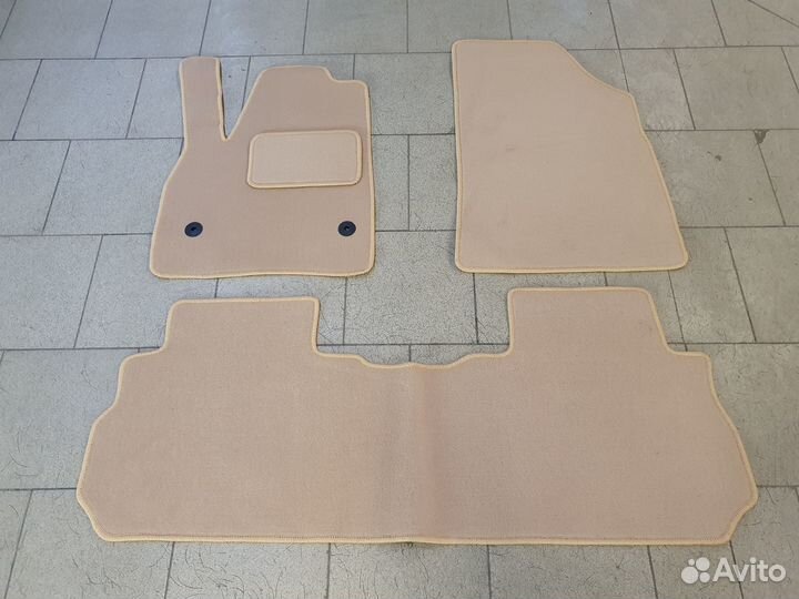 Коврики в салон Cadillac XT5 (2016-н.в.) бежевые