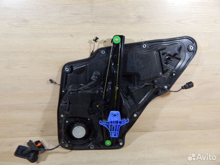Стеклоподьемник задний левый Фольксваген Тигуан 1