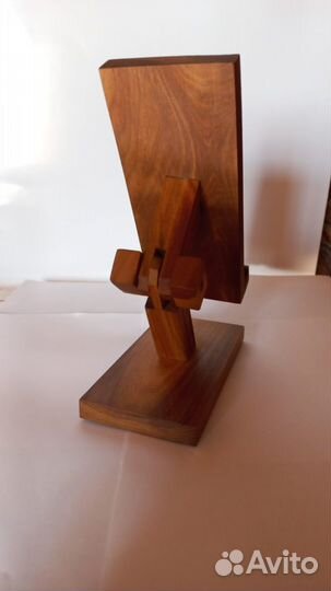 Подставка для телефона из натурального дерева