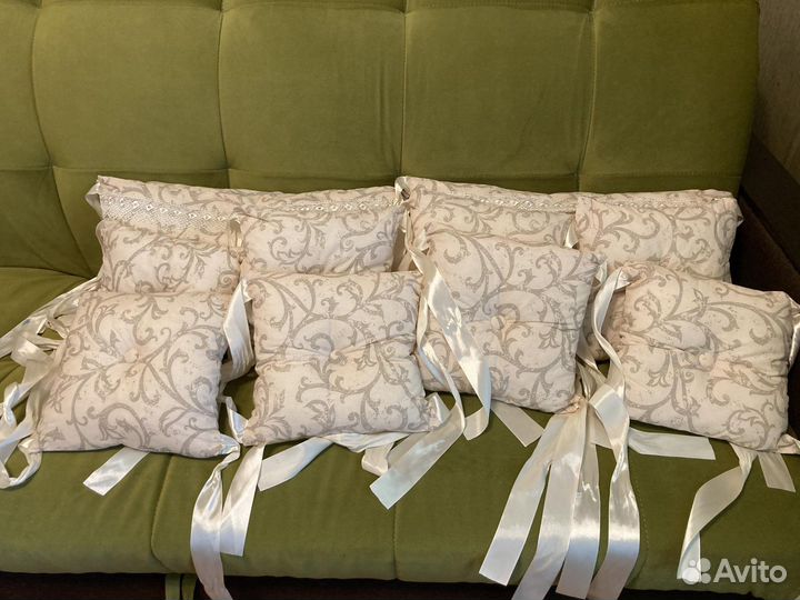 Бортики подушки в детскую кроватку