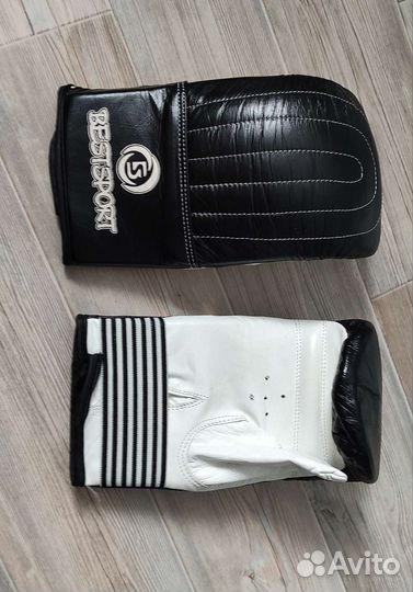 Боксерские перчатки