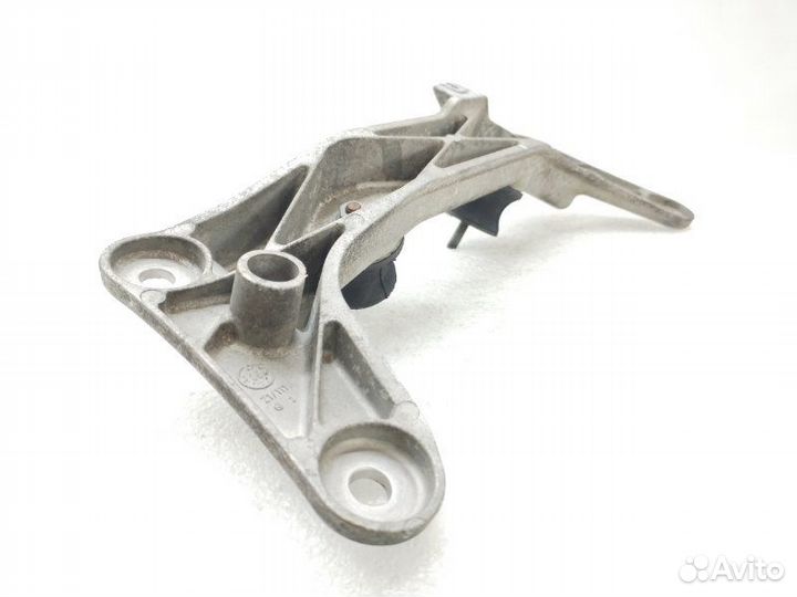 Кронштейн кпп Bmw 3-Series E90 2.5