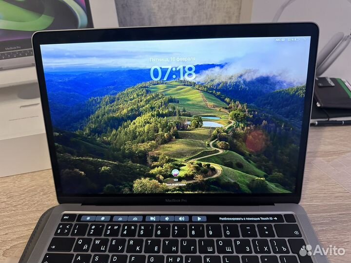 Macbook pro 13 m1