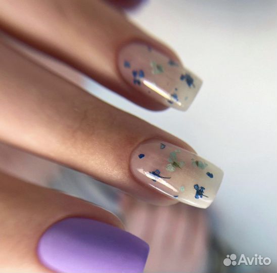 Маникюр первомайский